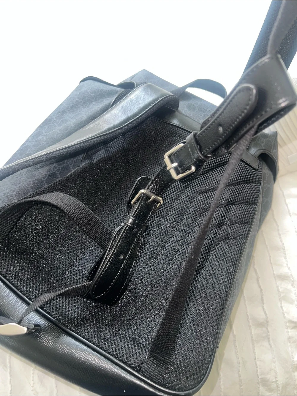 Like New Gucci GG Supreme backpack